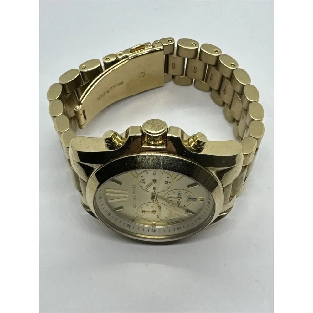 Michael Kors Bradshaw MK5605 Women Gold Stainless Steel Analog Dial Watch JNA784